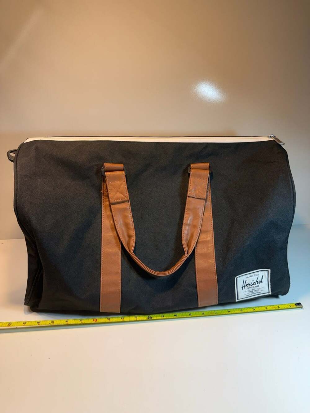 Herschel Supply Co. Novel Duffle Bag Black